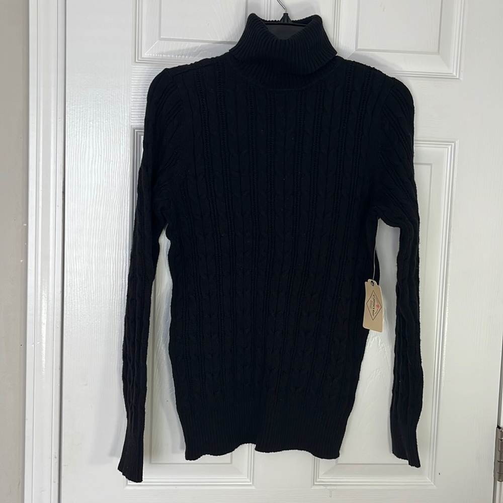NWT: St. John’s Bay Black Sweater Turtle Neck, Sz Med